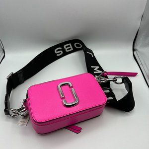Marc Jacobs Snapshot Small Camera-Style Crossbody Bag - Bright Pink